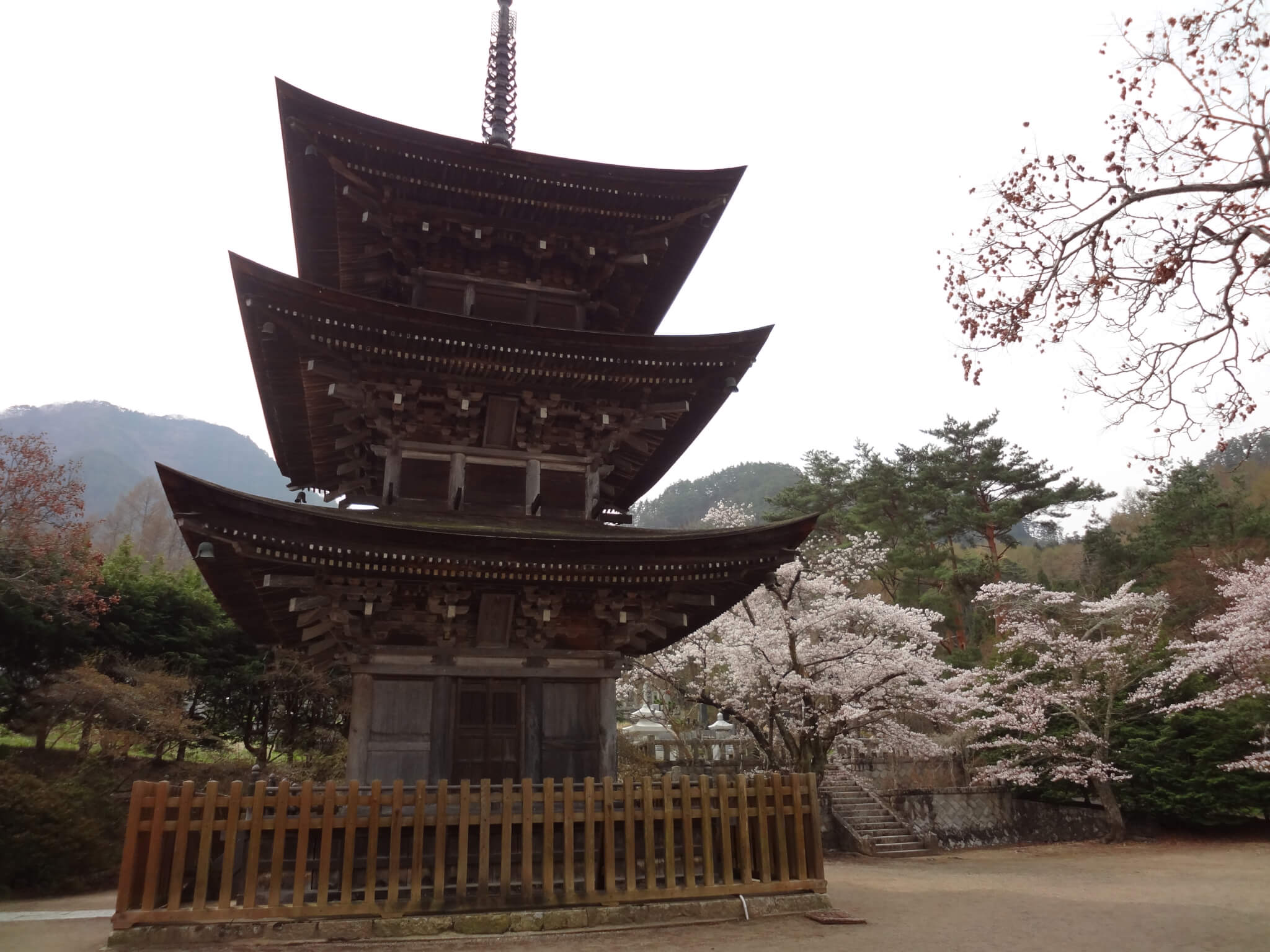 前山寺三重塔の謎 いつできて、どうして未完成なのか？ 後編