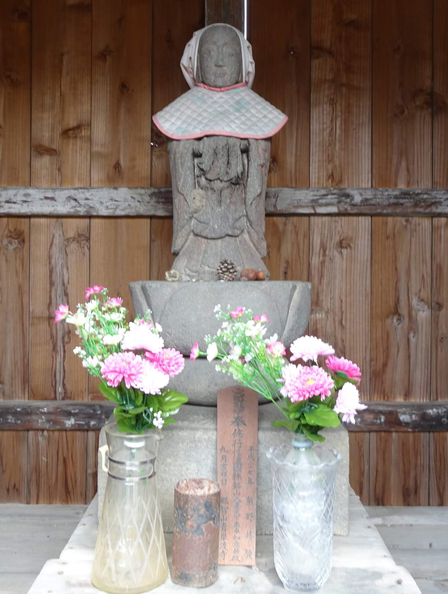塩田平の文化財 珍名に珍エピソード 柳沢の二体の地蔵 | 塩田